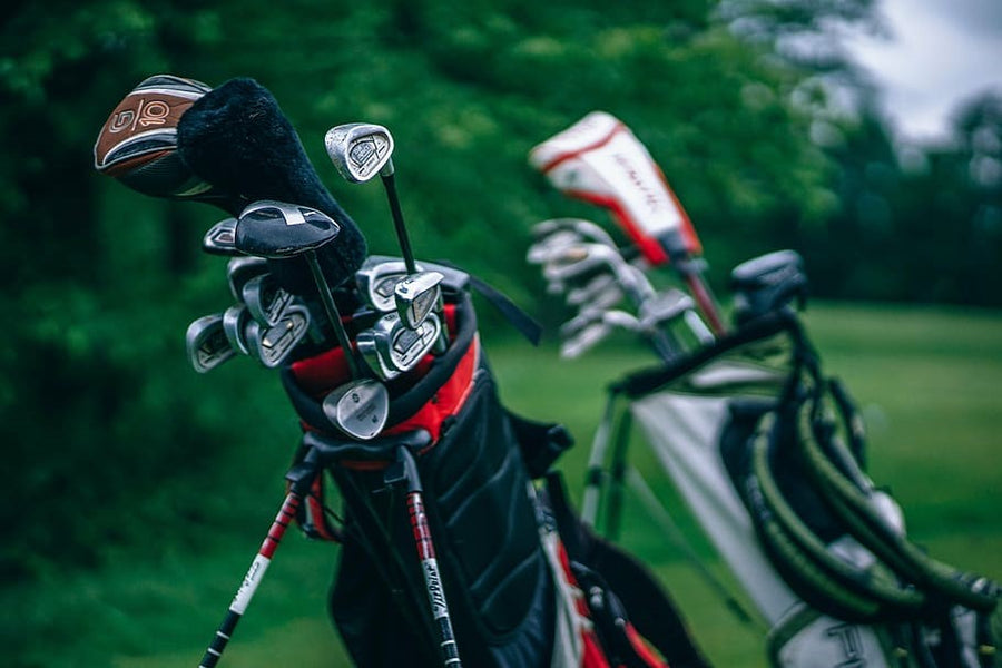 4 Must-Have Golfing Accessories Recommended by Professionals