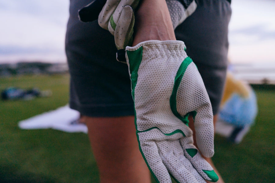 4 Tips on Choosing Your Golf Glove